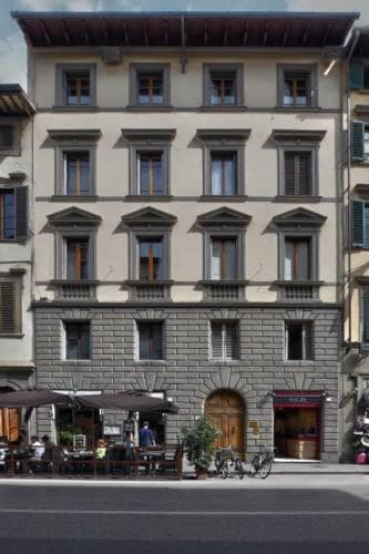 The Gallery 42 Guest House in Florence, Italy
