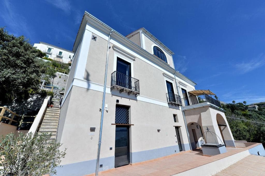 In Costa Relais & Luxury Suites in Vietri Sul Mare, Italy