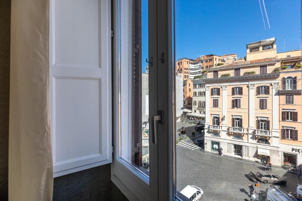 Piazza di Spagna 51 Luxury guest house in Rome, Italy