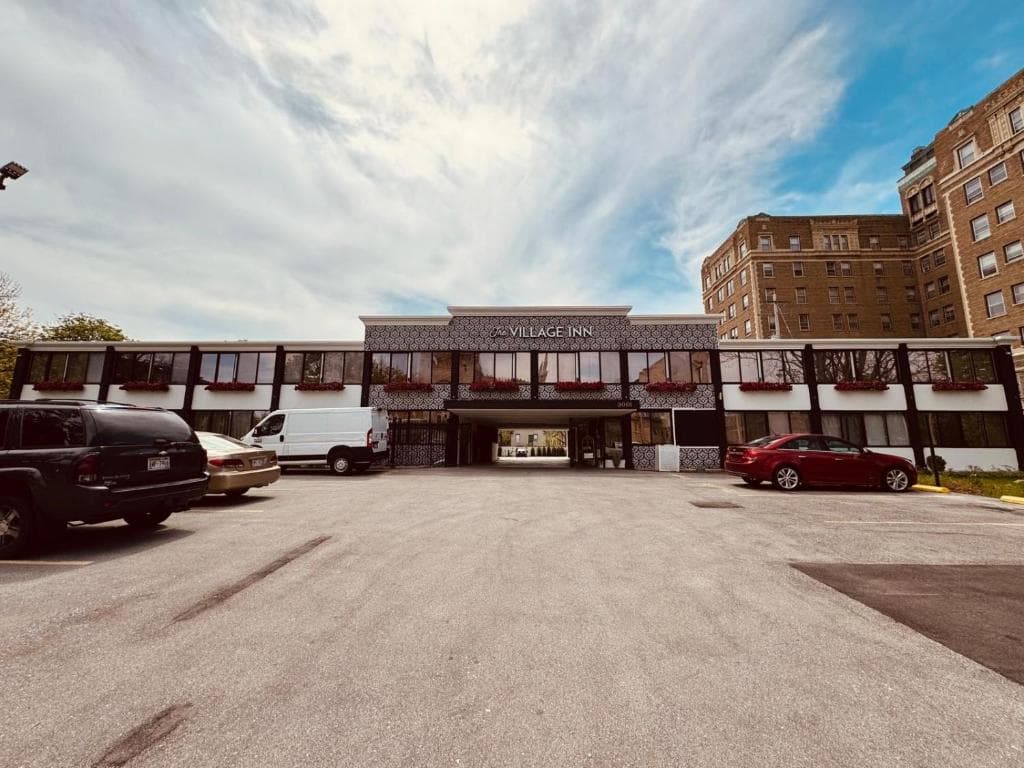 The Village Inn Hotel in Milwaukee (WI), United States
