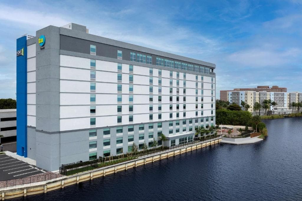 Home2 Suites by Hilton Miami Airport South Blue Lagoon in Miami (FL), United States