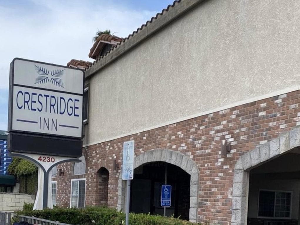 Crestridge Inn Near LAX, SoFi Stadium & Intuit Dome in Los Angeles (CA), United States