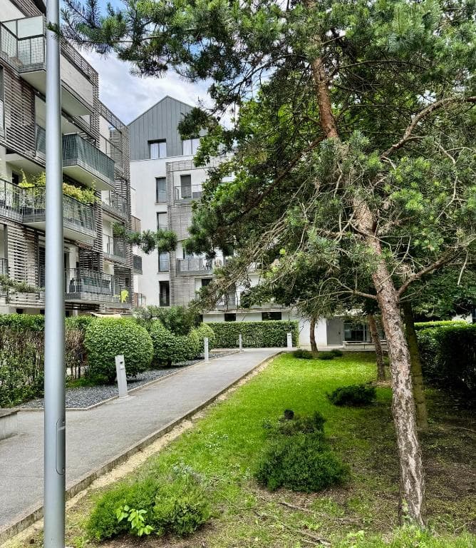 Studio 2 adultes 2 enfants parcs Disneyland Paris in Paris, France
