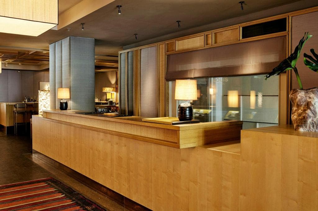 Louis Hotel