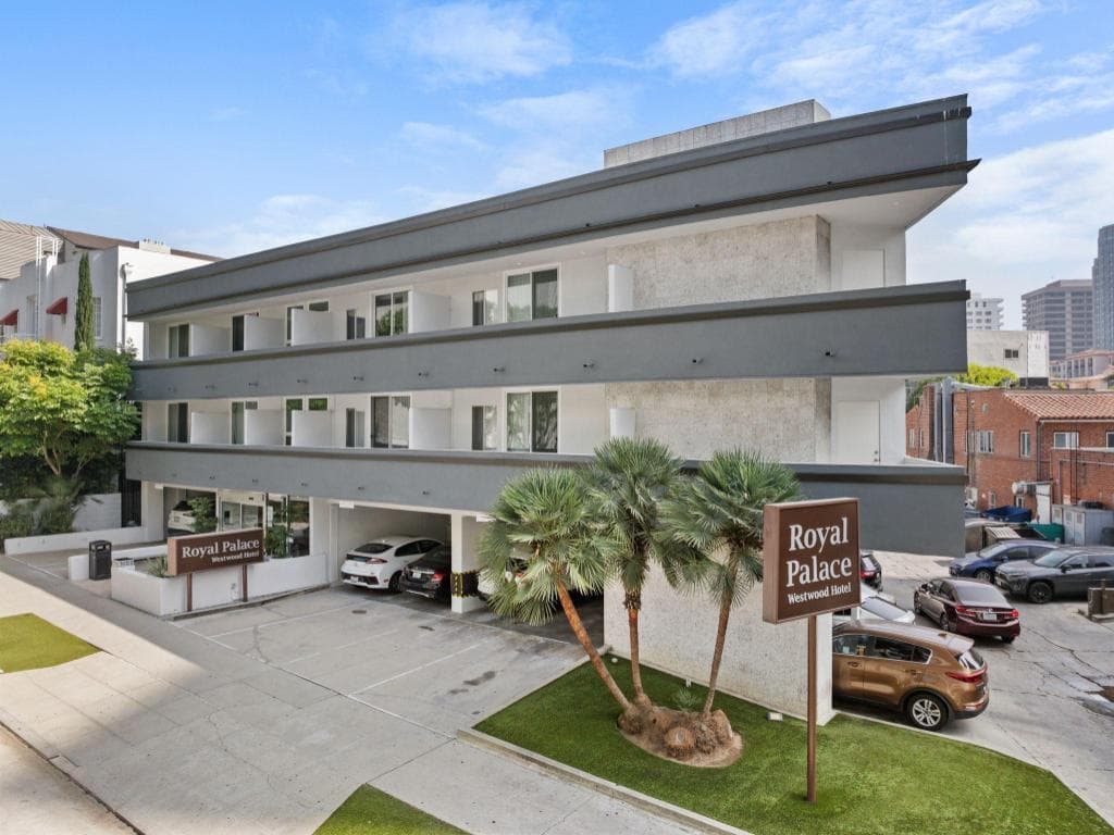 Royal Palace Westwood Hotel in Los Angeles (CA), United States