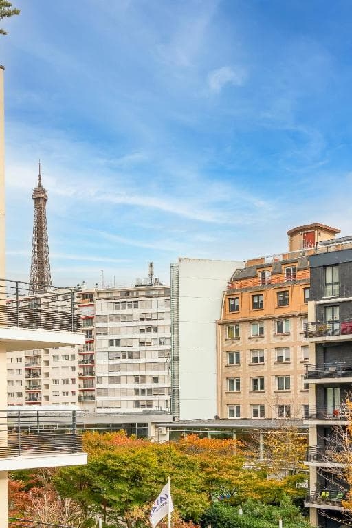 Les Suites Tour Eiffel in Paris, France