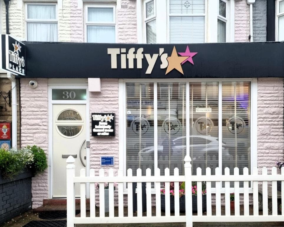 TIFFY'S PLACE Adult Guest House in Blackpool, United Kingdom