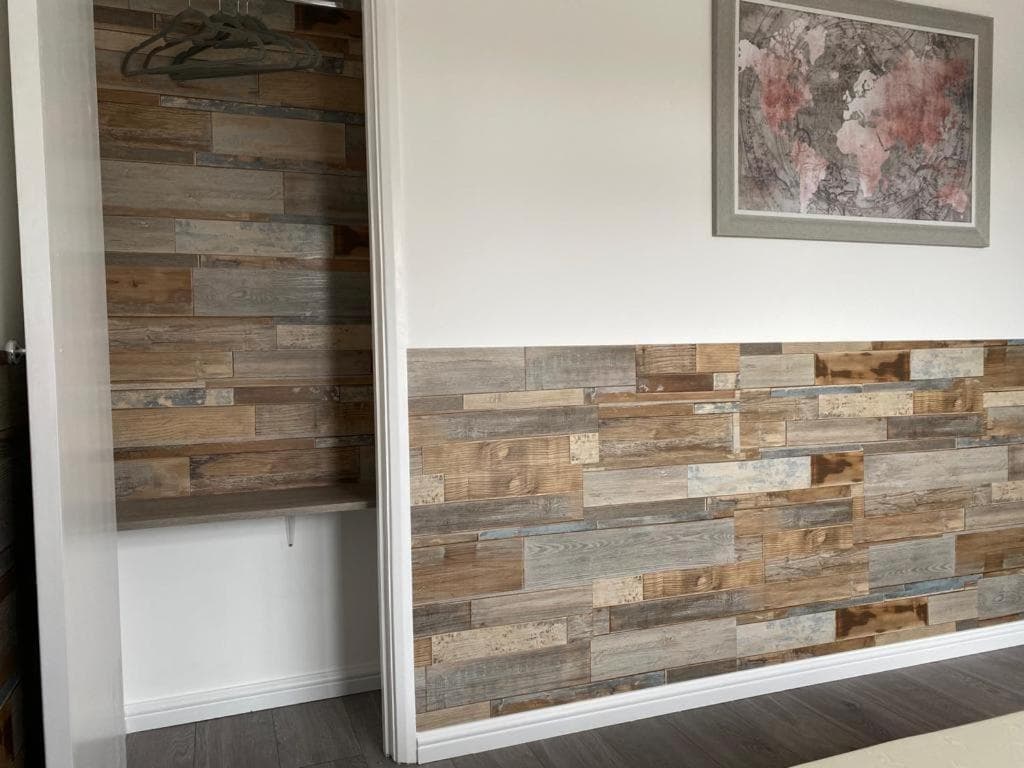 Gatwick Deluxe En-suite Rooms in London, United Kingdom