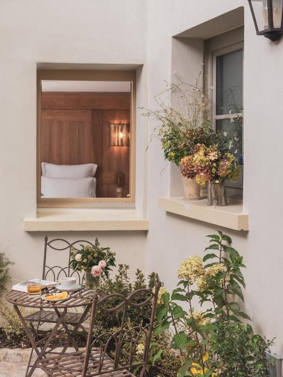 Hotel Madeleine de Senlis Paris in Paris, France