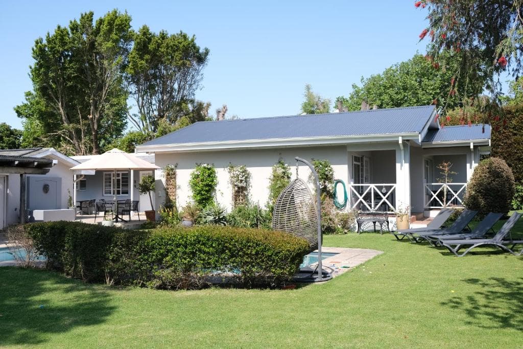 High Hedges Guest Suites Constantia