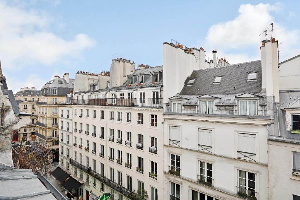 Sereners - Rue Saint Denis in Paris, France