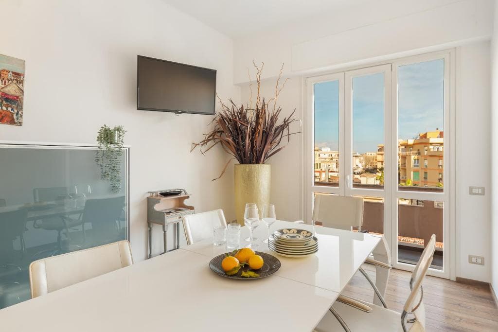 Guest House Maison 6 in Rome, Italy