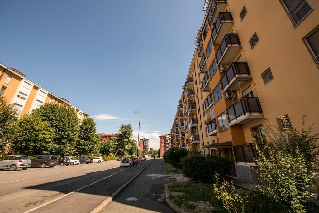 Show MI Rooms Milano - Rho Fiera & San Siro - Free Parking in Milan, Italy