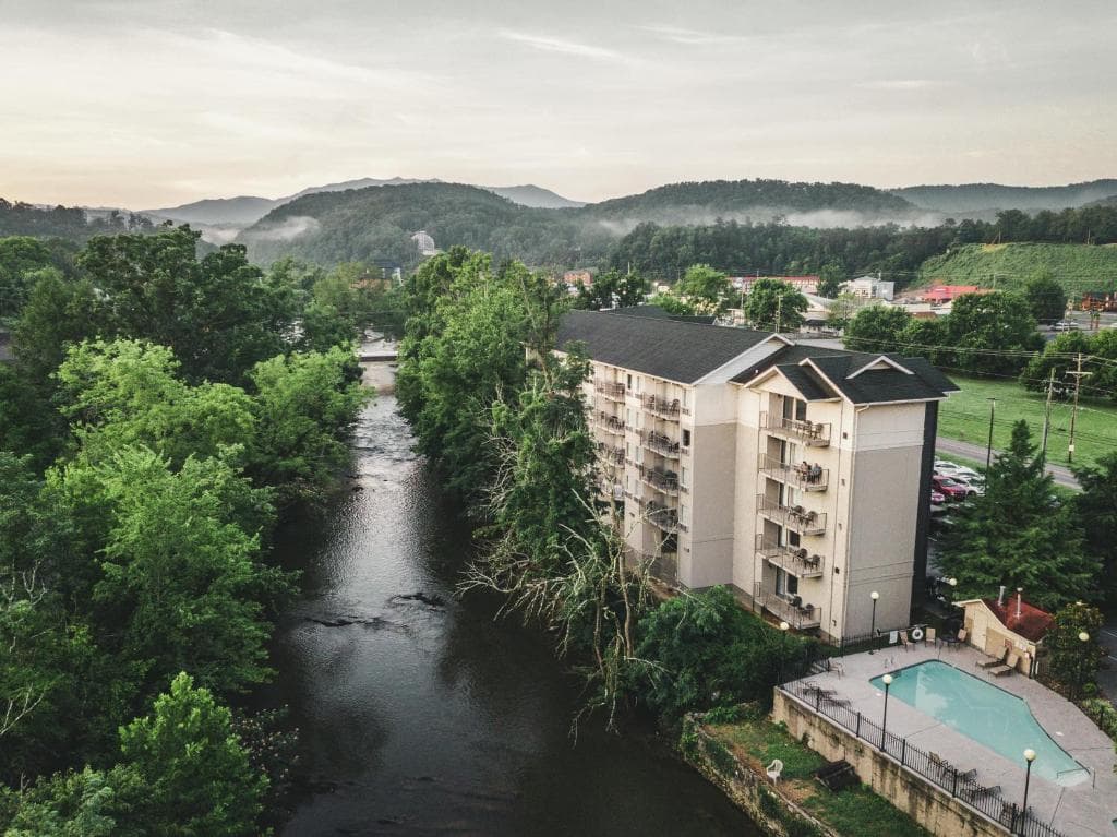 Twin Mountain Inn & Suites in Pigeon Forge (TN), United States