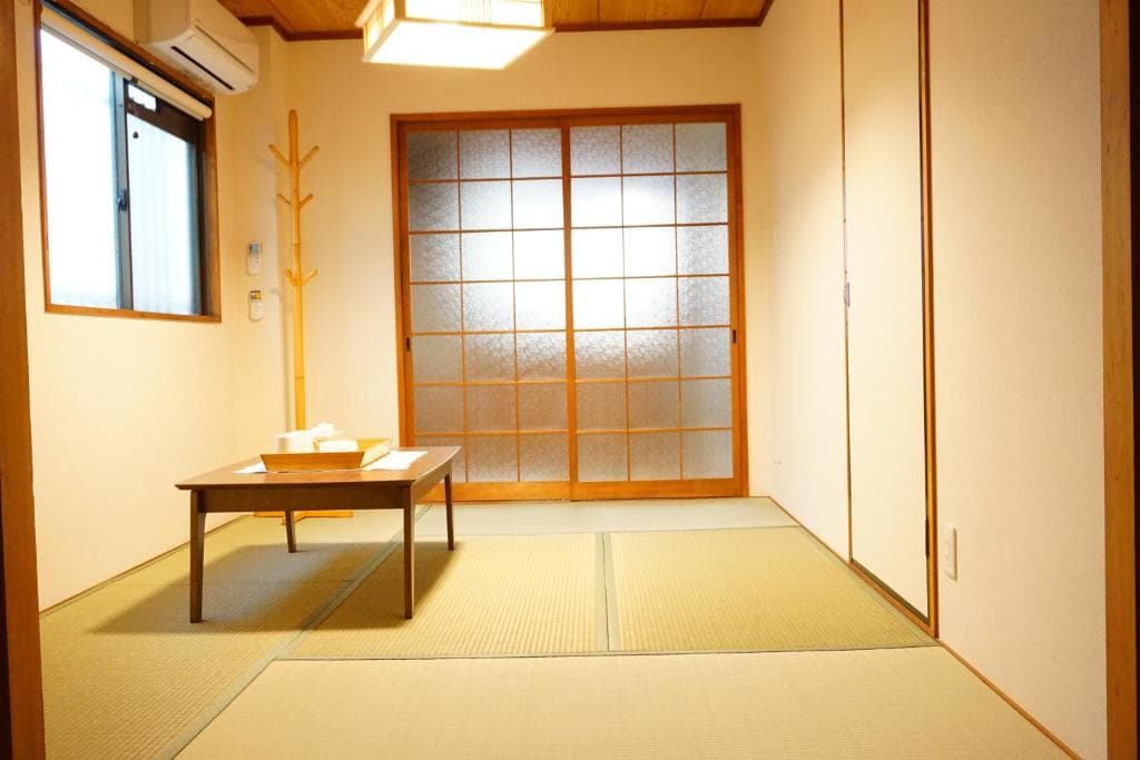 SYOGA A house, next to natural park in Osaka, Japan