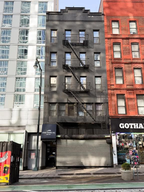 Be Home Hotel by LuxUrban in New York (NY), United States