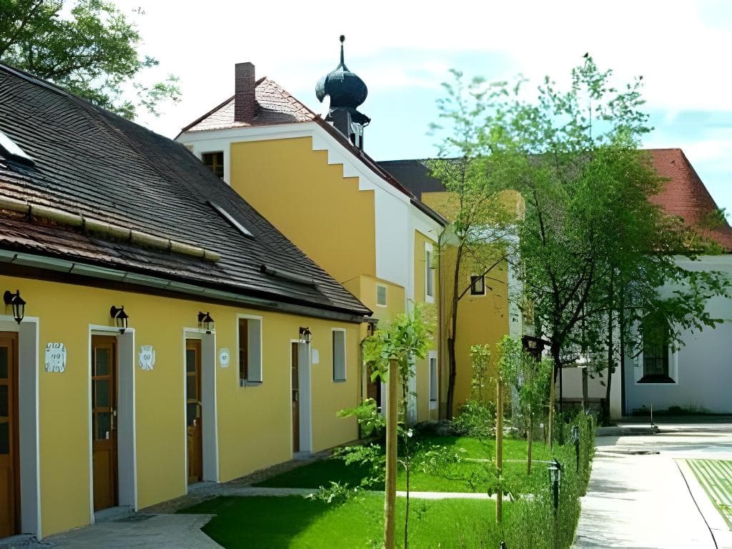 Hotel Schlossresidenz Heitzenhofen in Duggendorf, Germany
