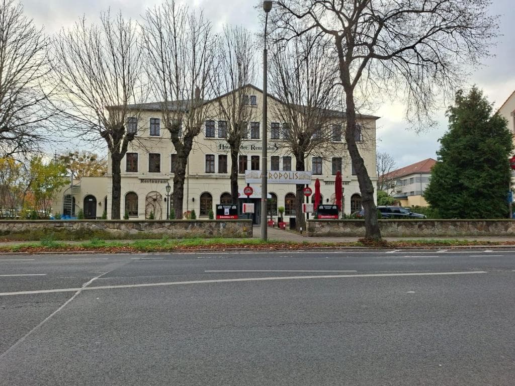 Hotel an der Rennbahn Kostenloses Parken in Dresden, Germany