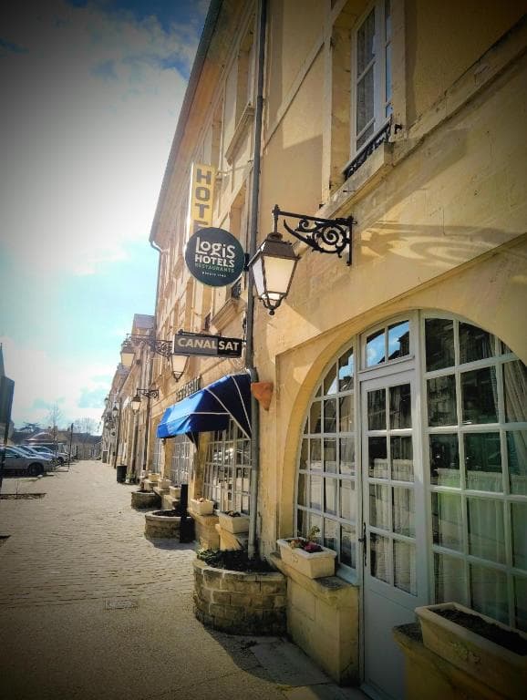 Hostellerie Saint Martin- Logis Hotel et Restaurant in Creully, France
