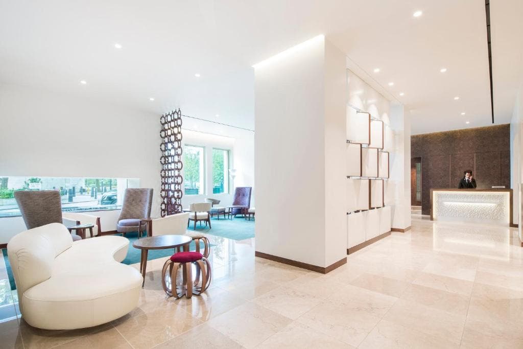 COMO Metropolitan London in London, United Kingdom