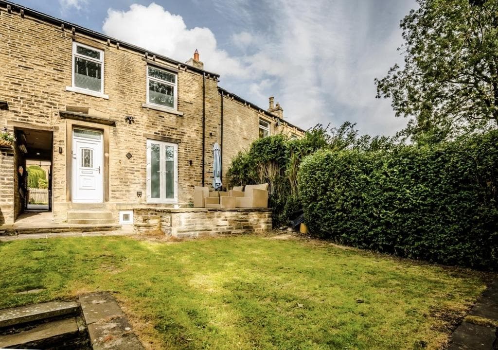 The Tucked-away Cottage in Huddersfield, United Kingdom