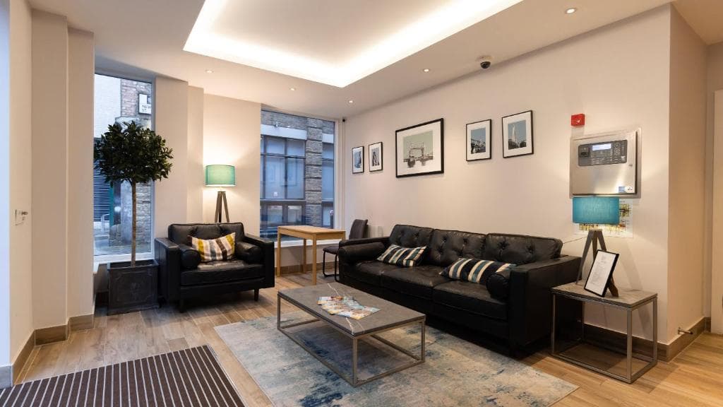 Barbican Serviced Apartments by LovelyStay in London, United Kingdom
