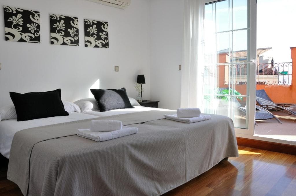 New Point Madrid Apartments in Madrid, España