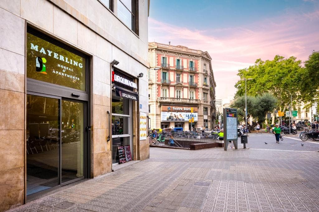 Mayerling Bisbe Urquinaona in Barcelona, España