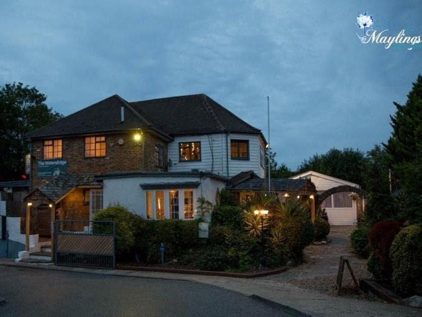 Canal Cottages in London, United Kingdom