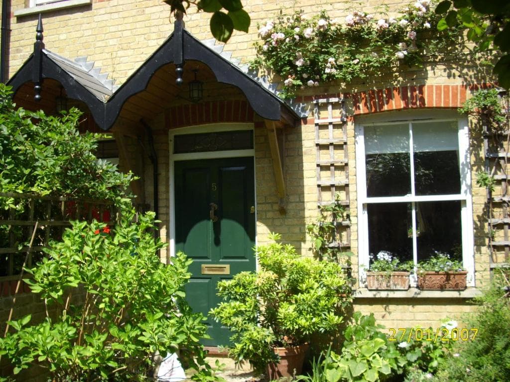 Old Station Gardens, SW London in London, United Kingdom