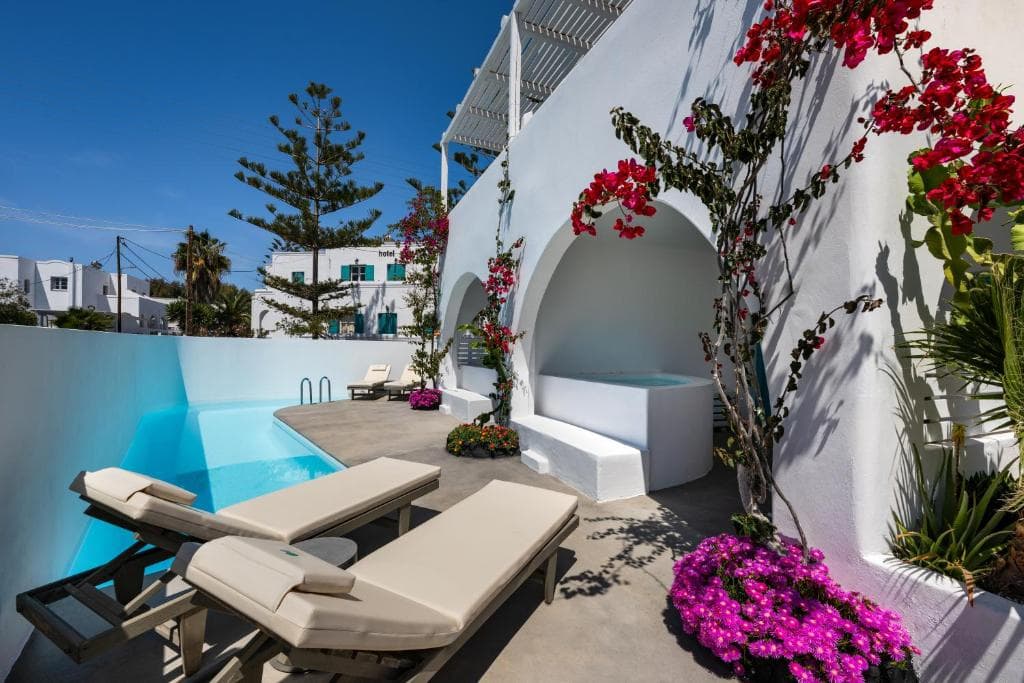Nissia Beach Apartments & Suites in Santorini, Greece